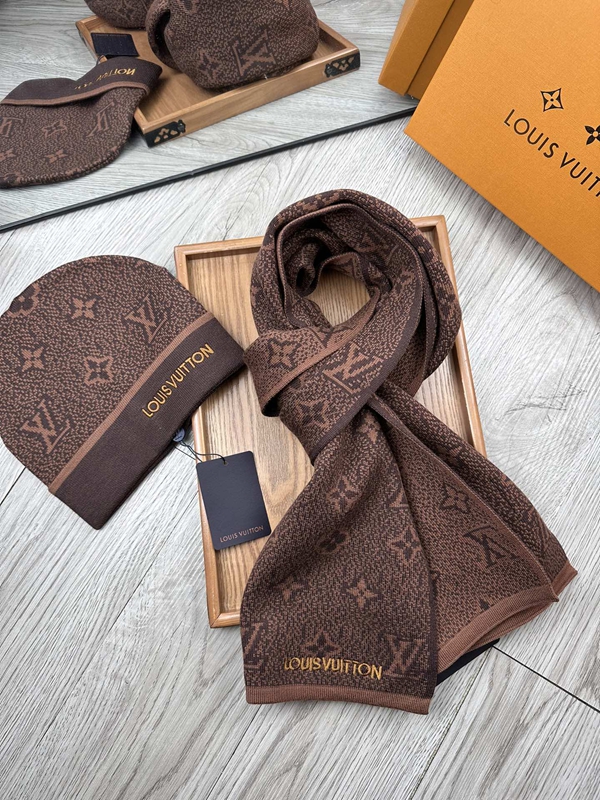 ブランドマフラー正面デザイン